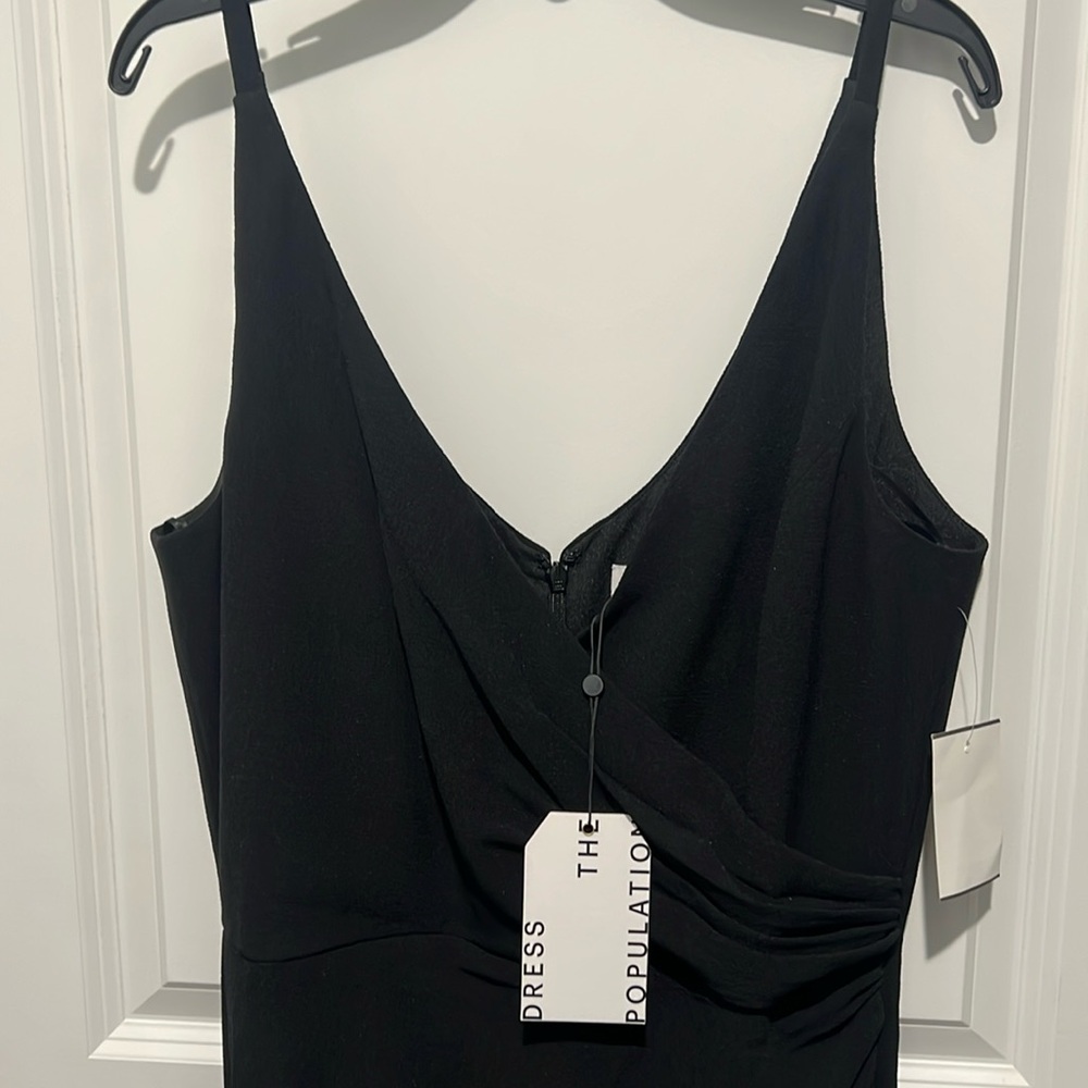 Beautiful yet stunningly classic black gown